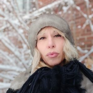 Meet your Posher, Clarisse